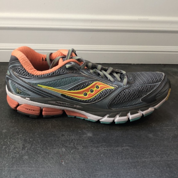 Grouping of designer sneakers - Picture 2 of 13